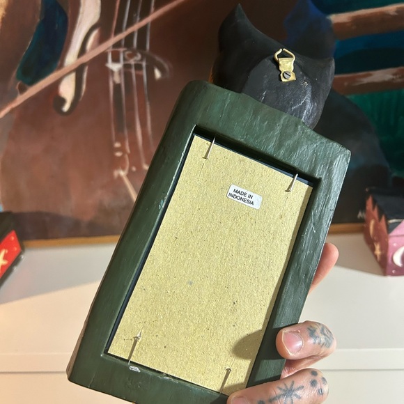 Handcrafted Fox Mirror with Green Frame - Picture 8 of 11